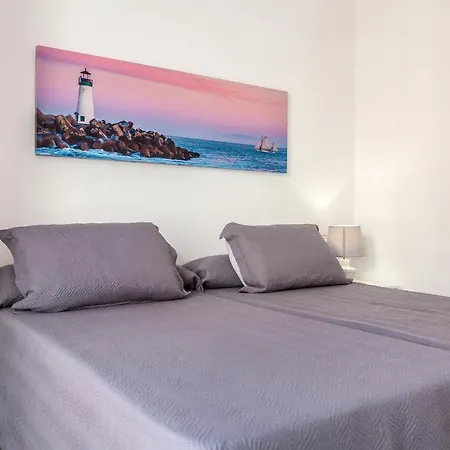 Pizarro 1b Apartment